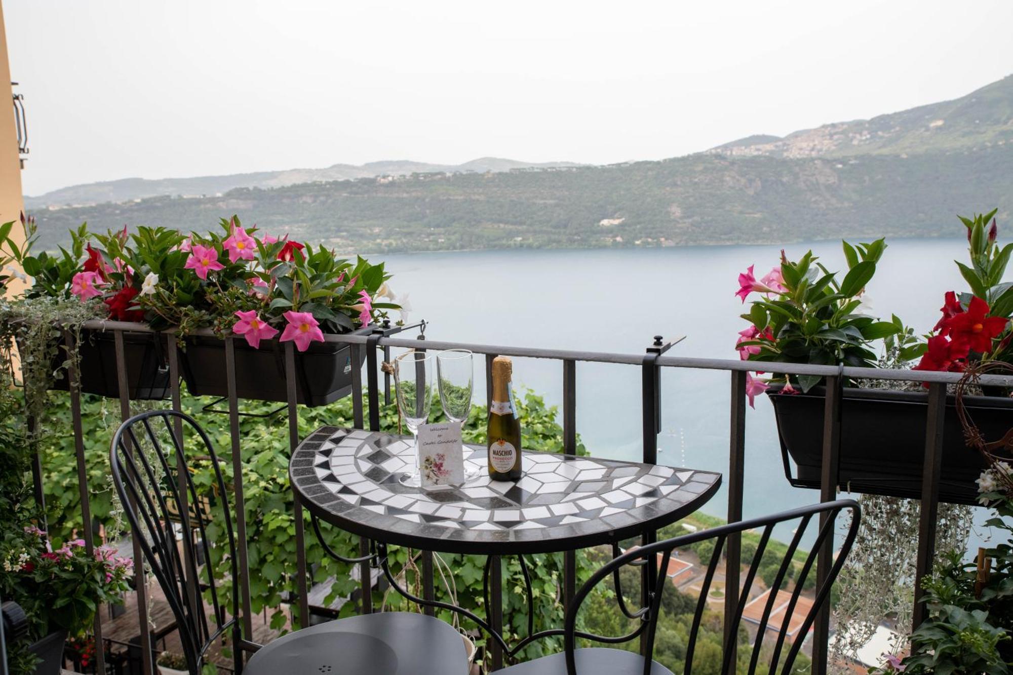 B&B Carpe Diem Vista Lago Castel Gandolfo Eksteriør billede